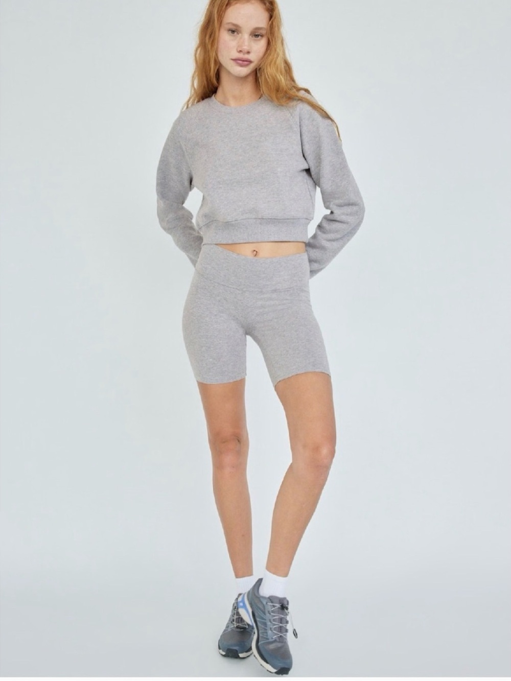 Aritiza TNA Mid Rise Cotton Chill Bike Shorts Heather Cloud Grey White 7”